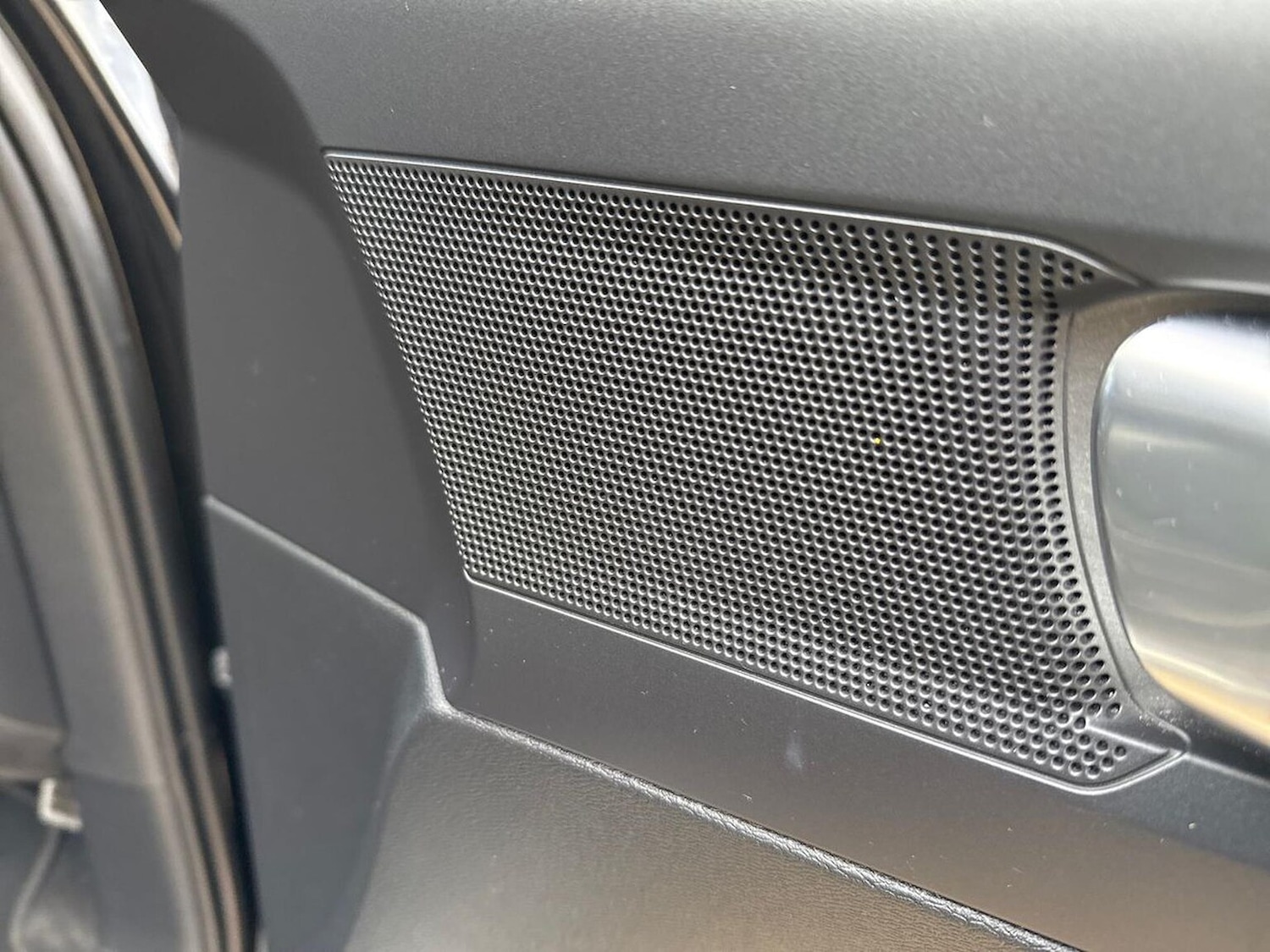 Used Volvo XC40 2021 for sale - 76478208: Photo 31