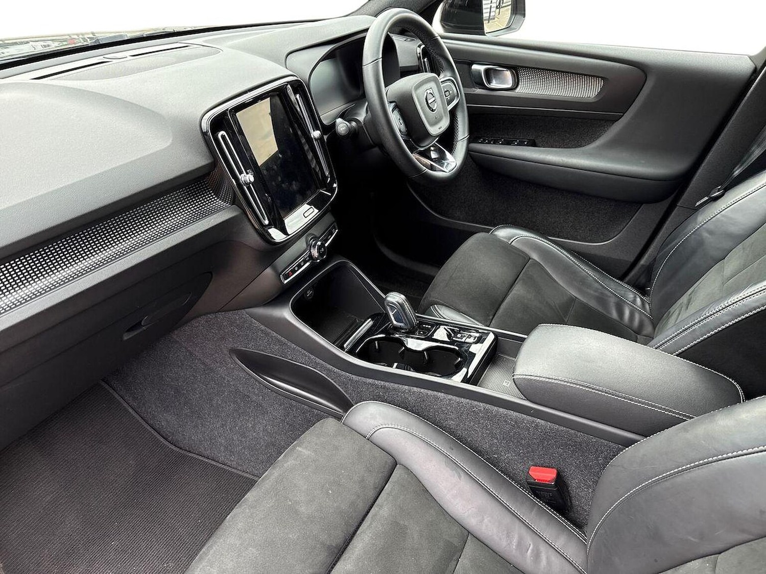 Used Volvo XC40 2021 for sale - 76478208: Photo 7