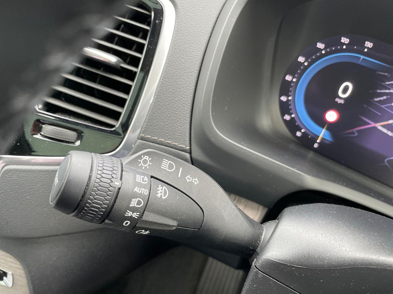 Used Volvo XC90 2023 for sale - 76504982: Photo 29