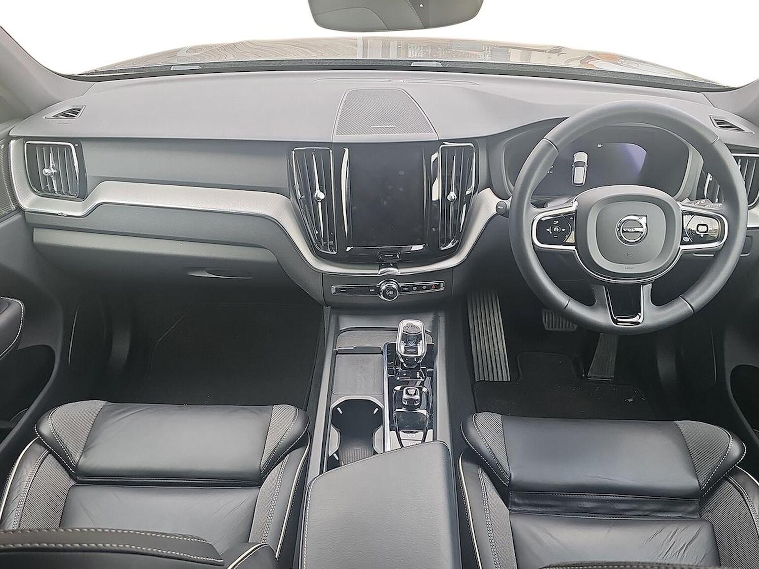 Used Volvo XC60 2023 for sale - 78193922: Photo 10