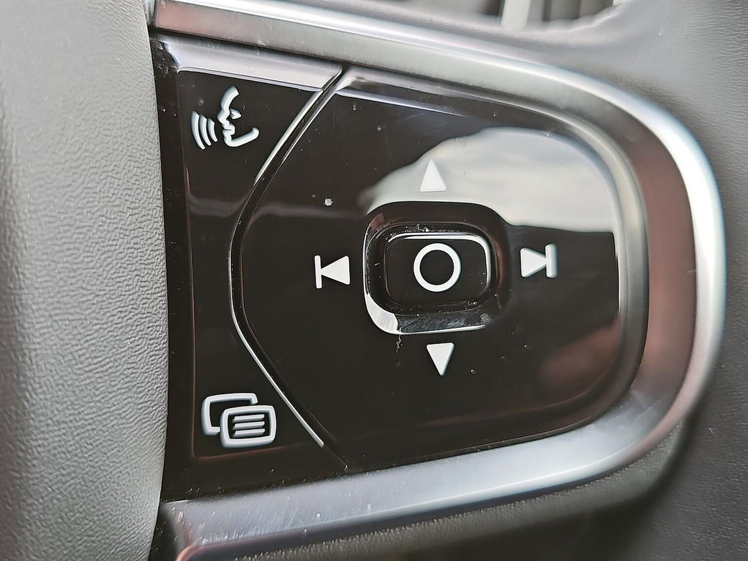 Used Volvo XC60 2023 for sale - 78193922: Photo 28