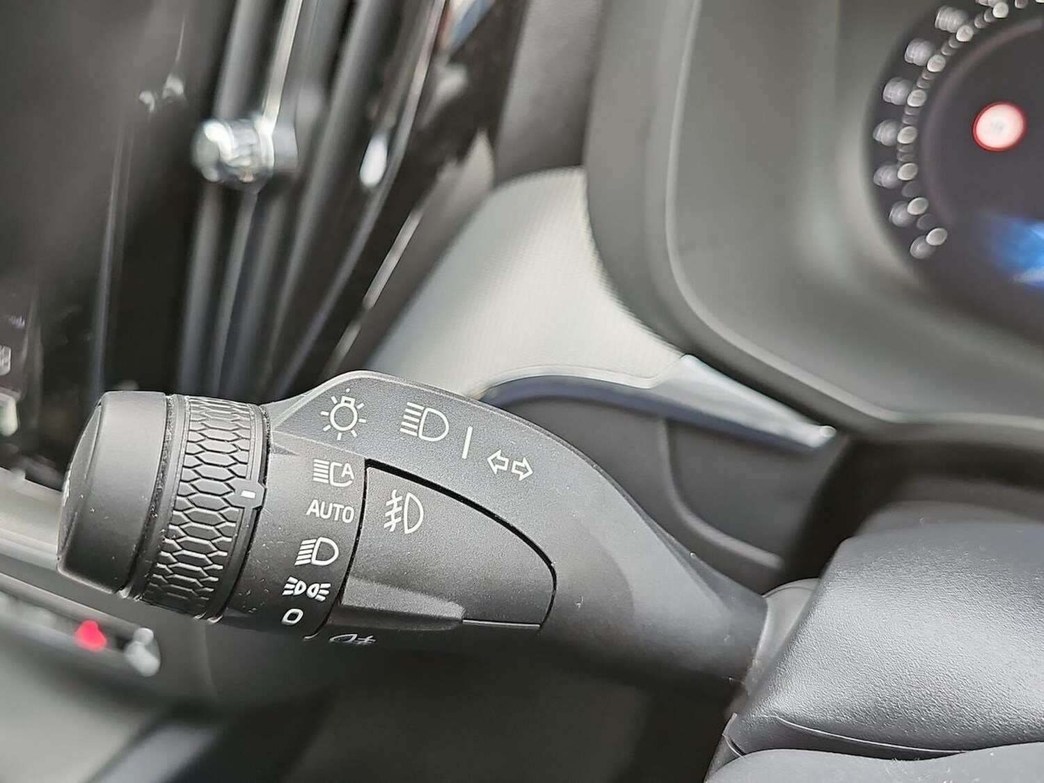 Used Volvo XC60 2023 for sale - 78193922: Photo 31