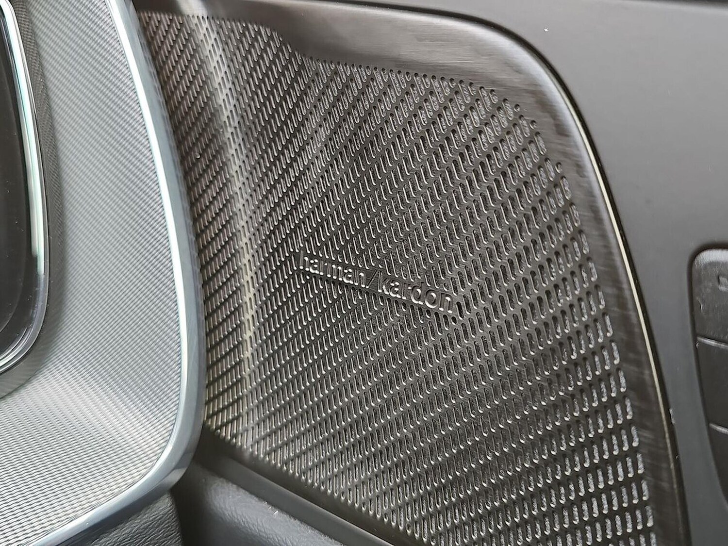 Used Volvo XC60 2023 for sale - 78193922: Photo 33