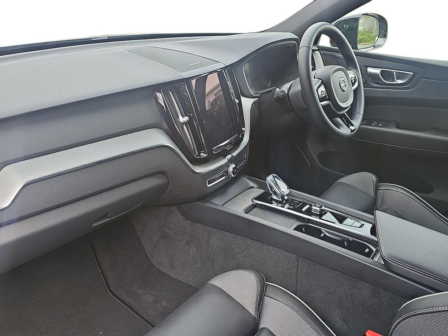 Used Volvo XC60 2023 for sale - 78193922: Photo 9