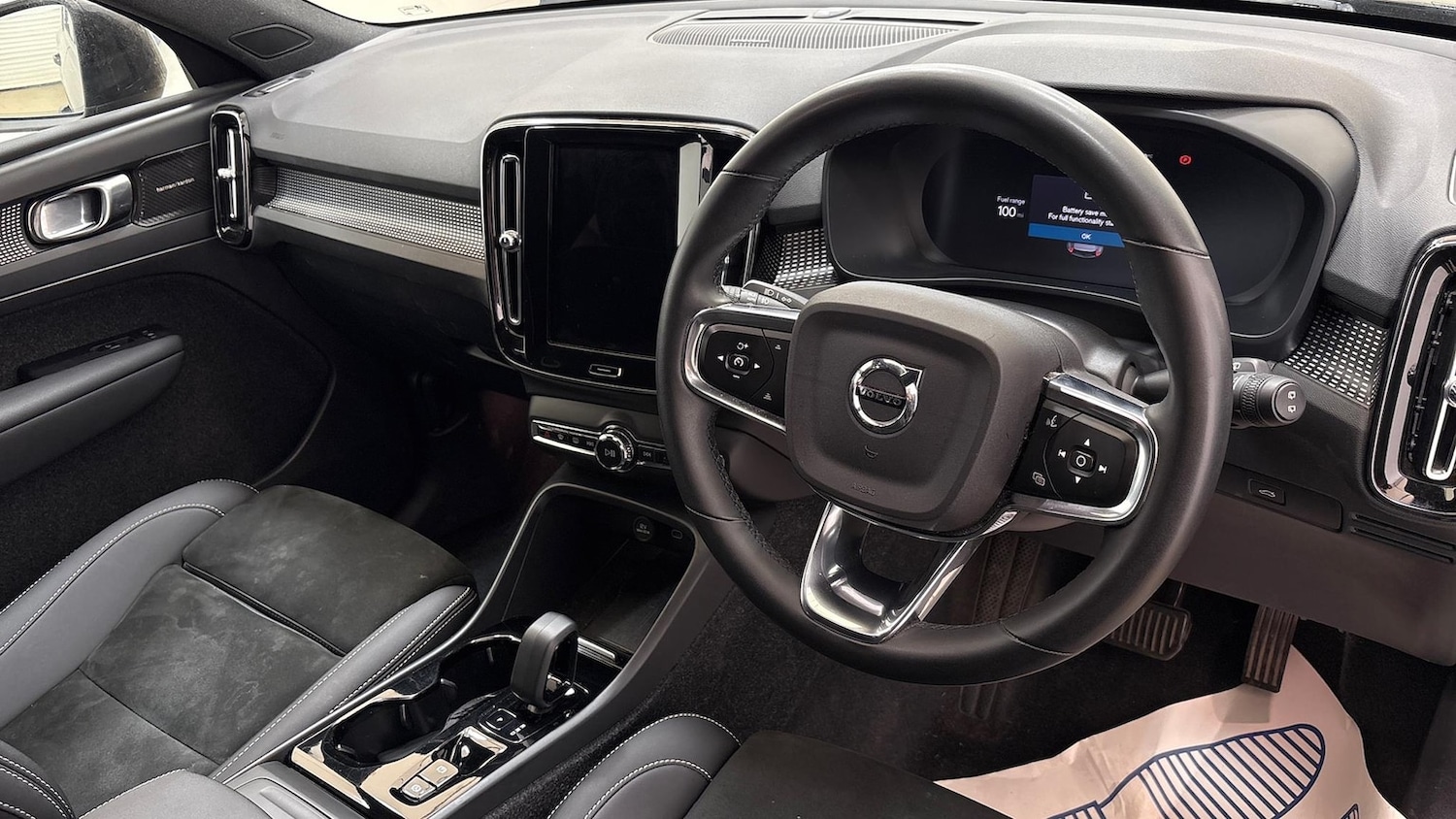 Used Volvo XC40 2022 for sale - 76335103: Photo 11
