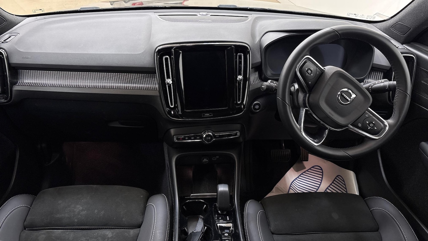 Used Volvo XC40 2022 for sale - 76335103: Photo 12