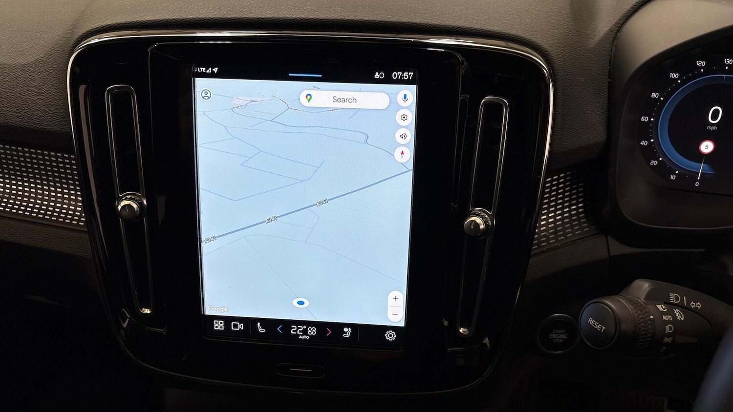 Used Volvo XC40 2022 for sale - 76335103: Photo 16