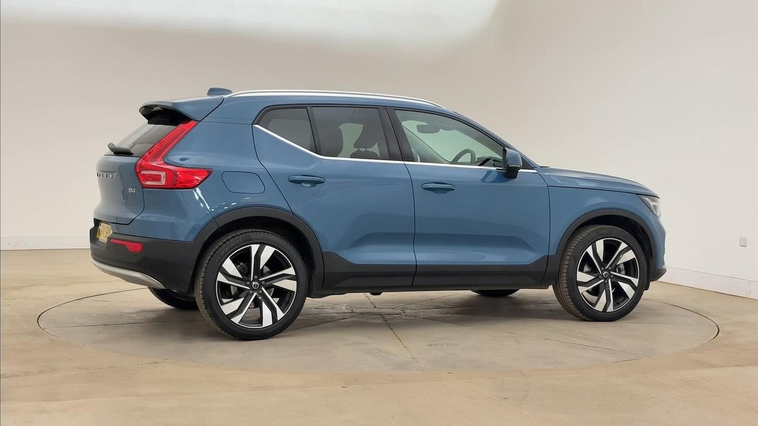 Used Volvo XC40 2024 for sale - 76940139: Photo 27