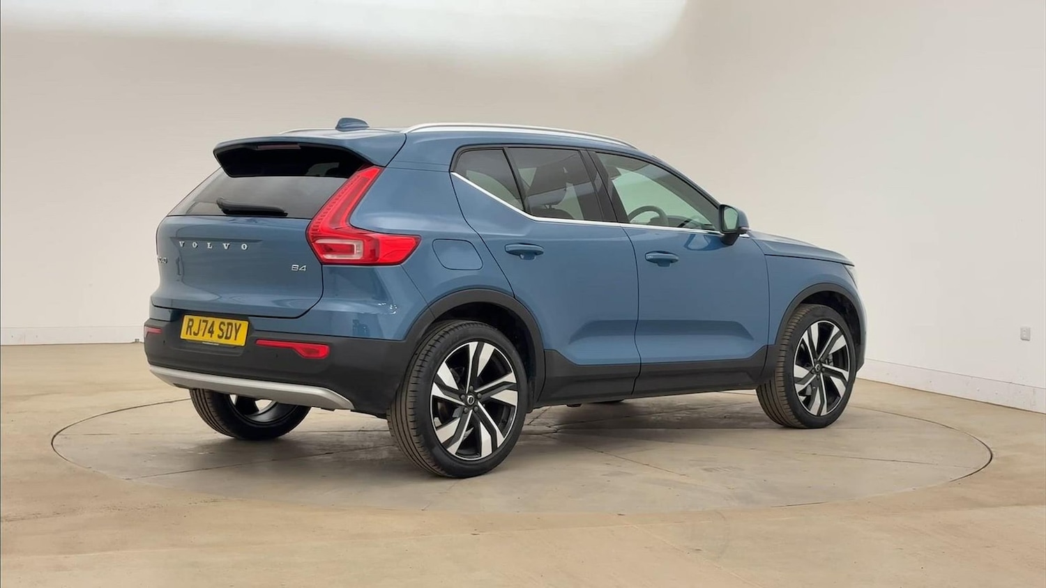 Used Volvo XC40 2024 for sale - 76940139: Photo 32