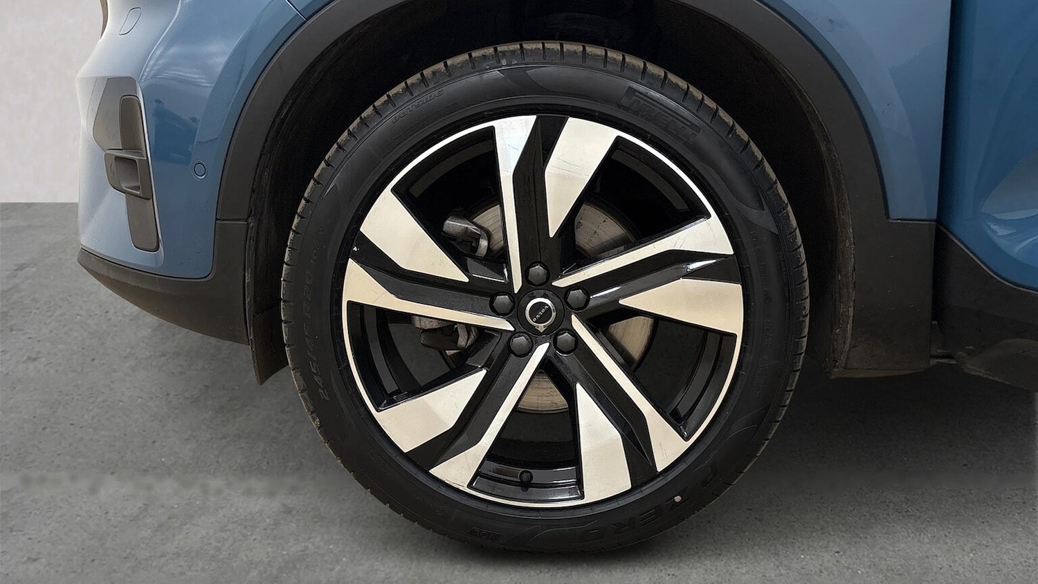 Used Volvo XC40 2024 for sale - 76940139: Photo 6