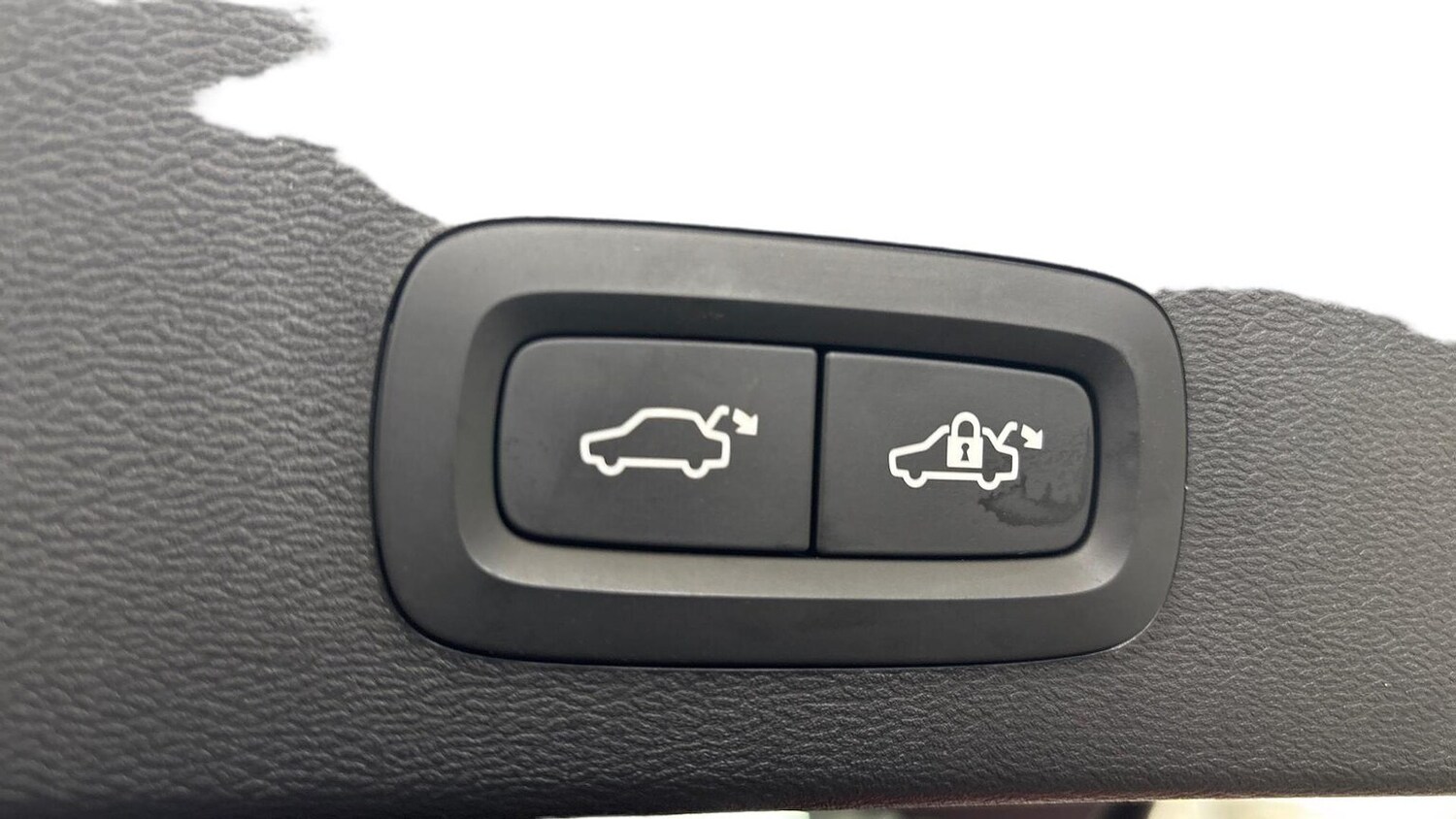 Used Volvo XC40 2024 for sale - 76565480: Photo 20