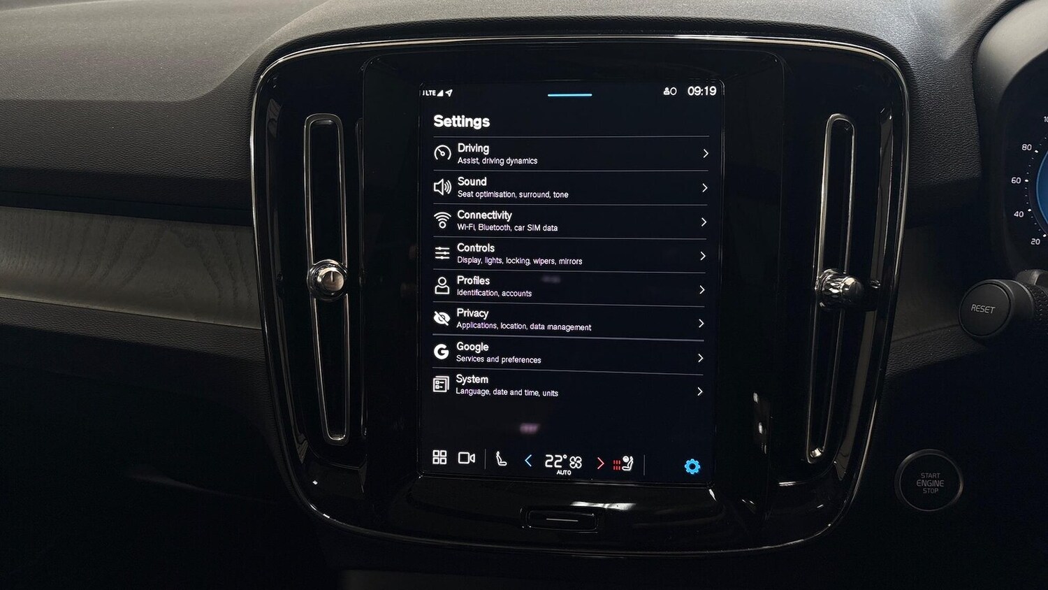 Used Volvo XC40 2024 for sale - 76565480: Photo 35