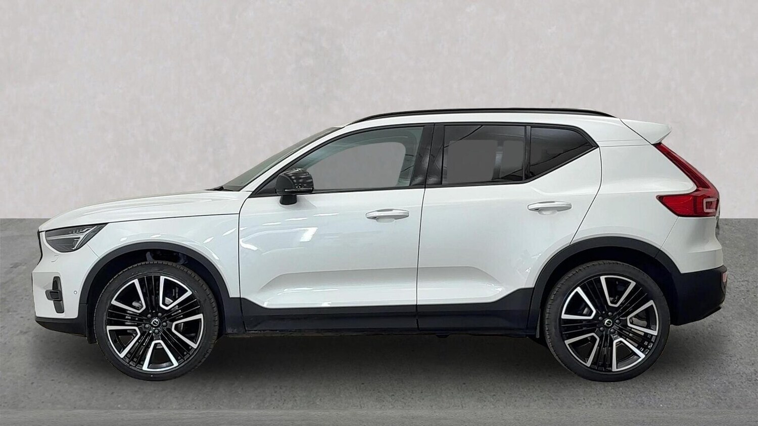 Used Volvo XC40 2024 for sale - 76565480: Photo 6