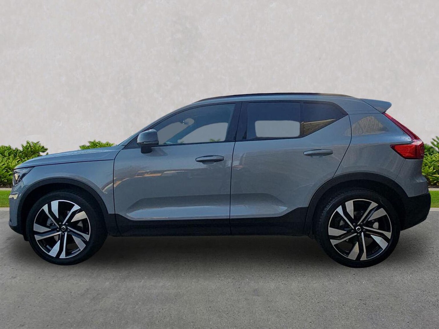 Used Volvo XC40 2025 for sale - 77709102: Photo 19