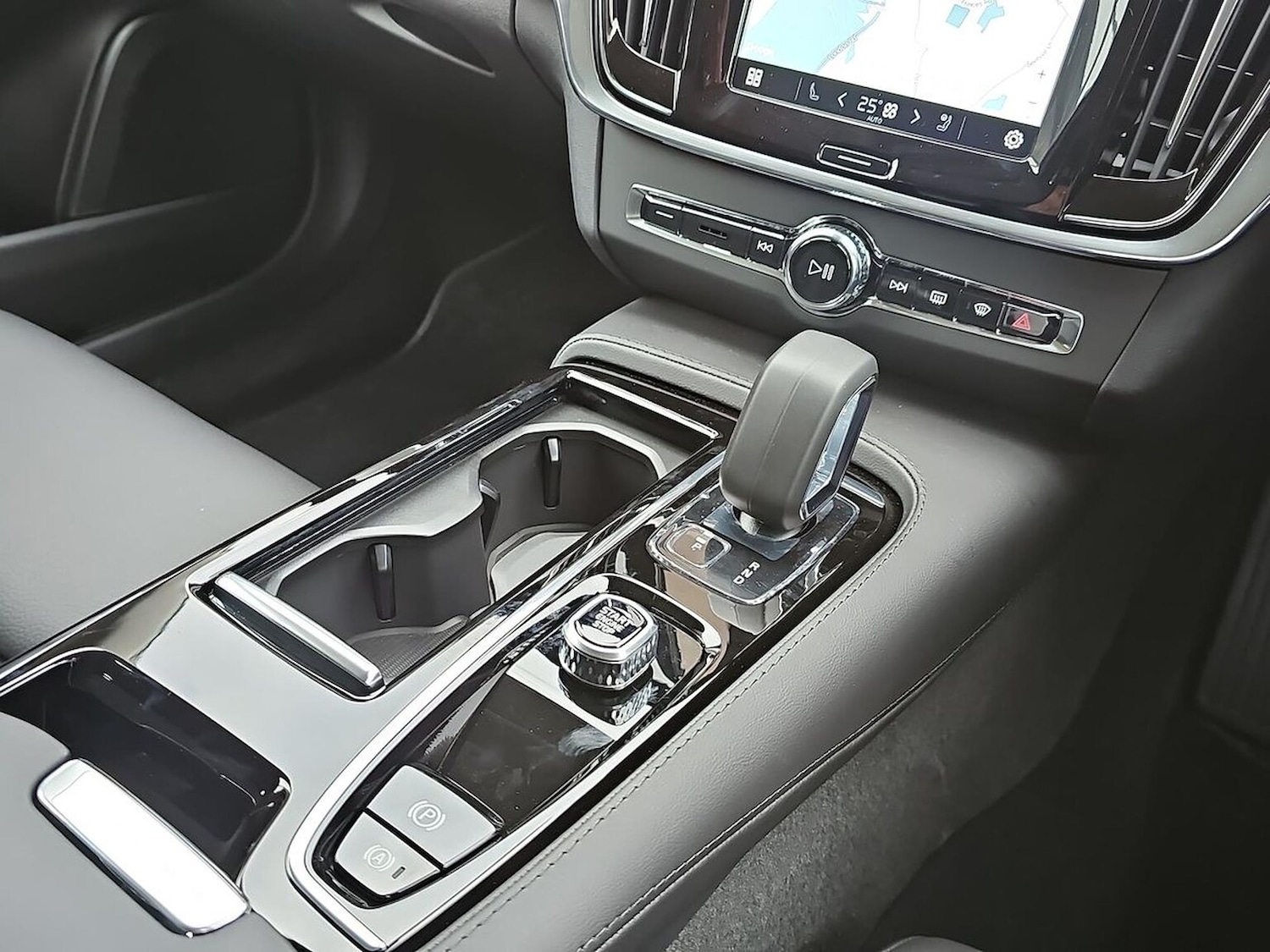 Used Volvo V90 2025 for sale - 76719398: Photo 13