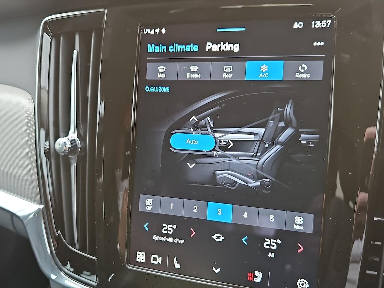 Used Volvo V90 2025 for sale - 76719398: Photo 22