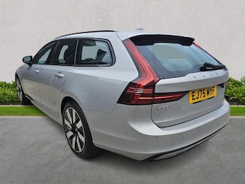 Used Volvo V90 2025 for sale - 76719398: Photo