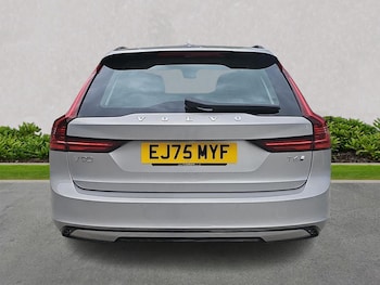 Used Volvo V90 2025 for sale - 76719398: Photo