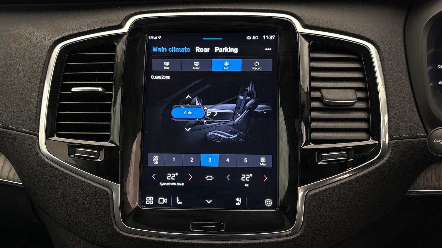 Used Volvo XC90 2023 for sale - 76643520: Photo 35