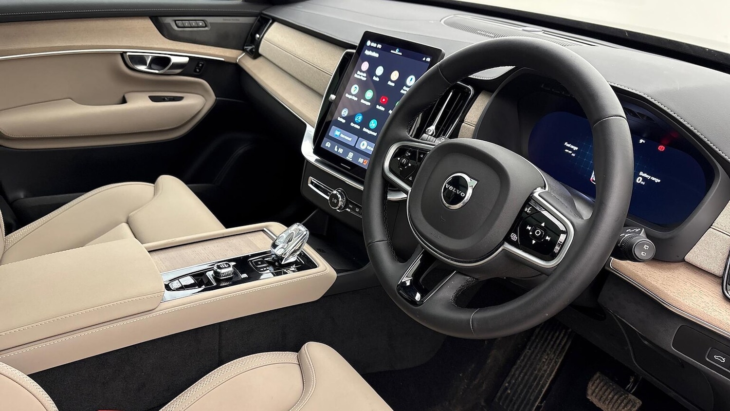 Used Volvo XC90 2025 for sale - 77056924: Photo 10