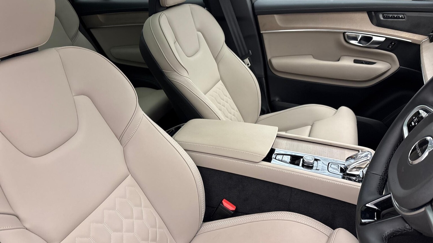 Used Volvo XC90 2025 for sale - 77056924: Photo 29