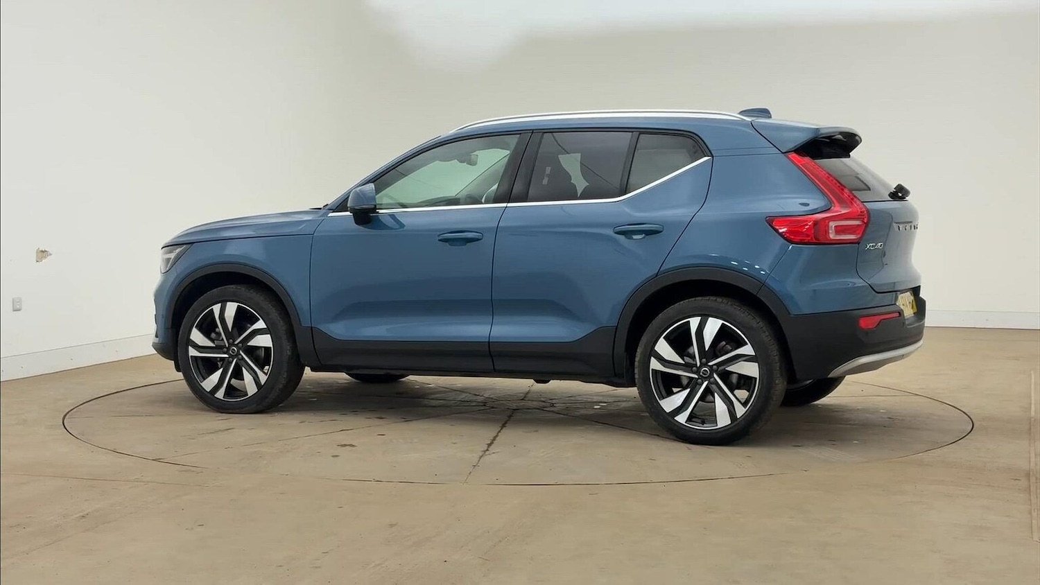 Used Volvo XC40 2024 for sale - 76464676: Photo 11