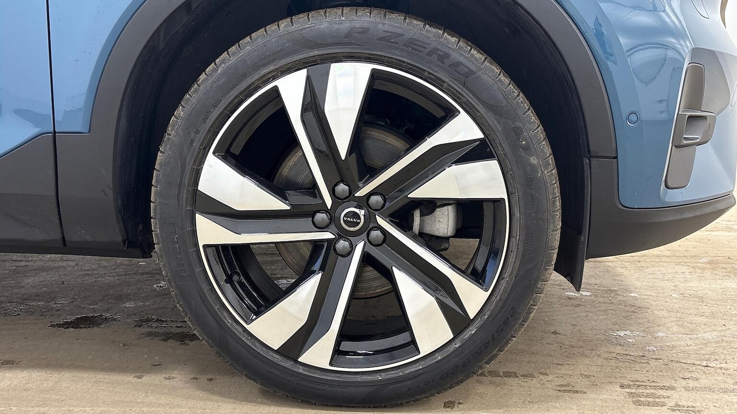 Used Volvo XC40 2024 for sale - 76464676: Photo 16