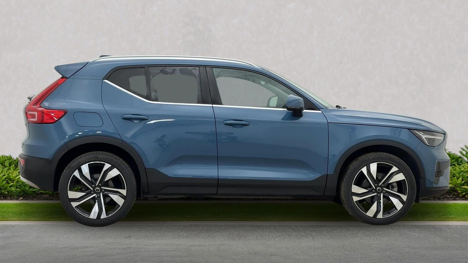 Used Volvo XC40 2024 for sale - 76464676: Photo 3