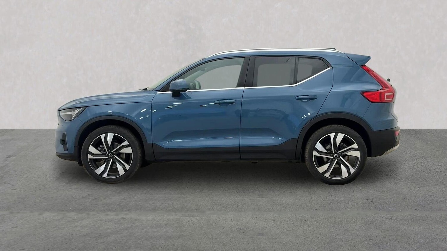 Used Volvo XC40 2024 for sale - 76464676: Photo 6