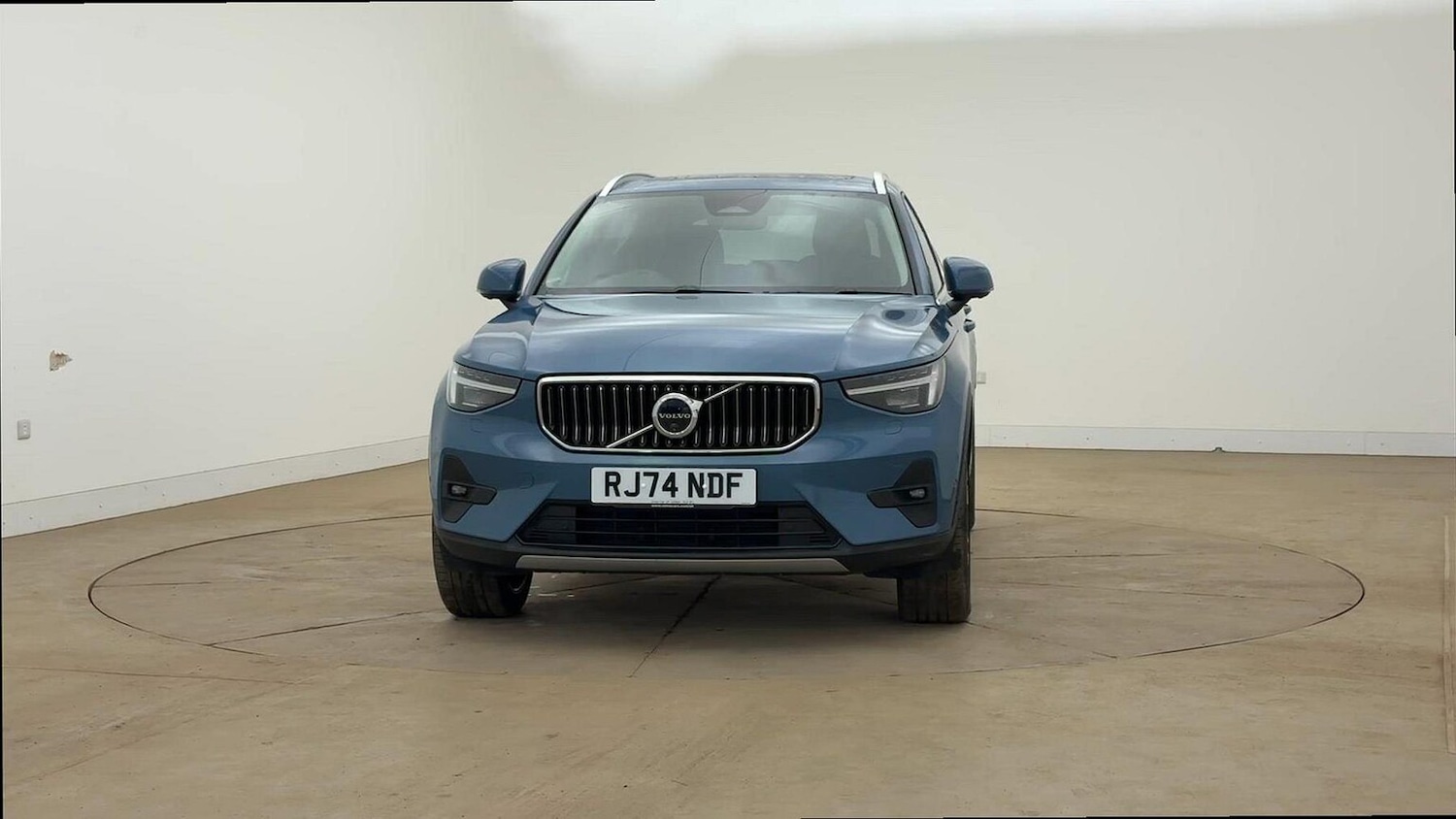 Used Volvo XC40 2024 for sale - 76464676: Photo 8