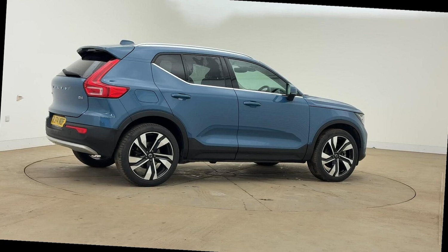 Used Volvo XC40 2024 for sale - 76464676: Photo 9