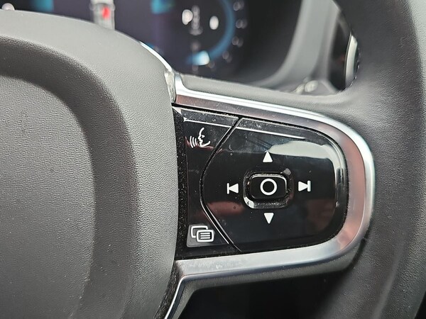 Used Volvo XC60 2023 for sale - 76219229: Photo 26