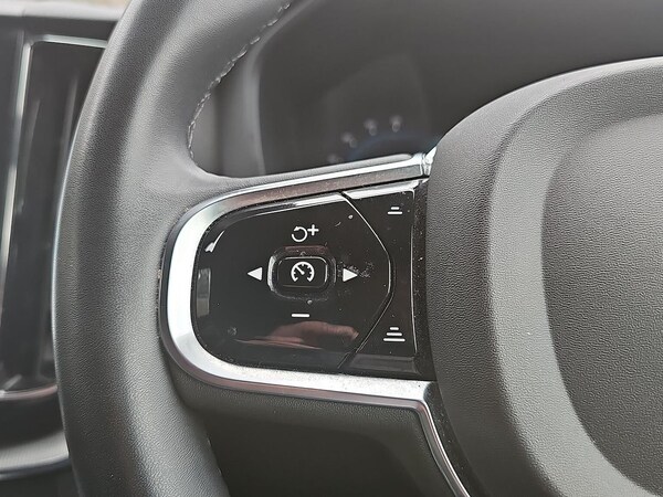 Used Volvo XC60 2023 for sale - 76219229: Photo 27