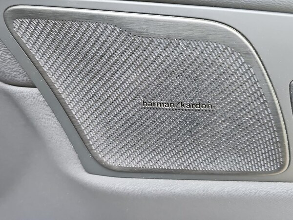Used Volvo XC60 2023 for sale - 76219229: Photo 31
