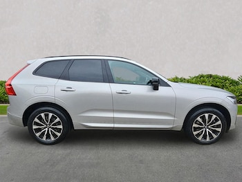 Used Volvo XC60 2023 for sale - 76219229: Photo 3