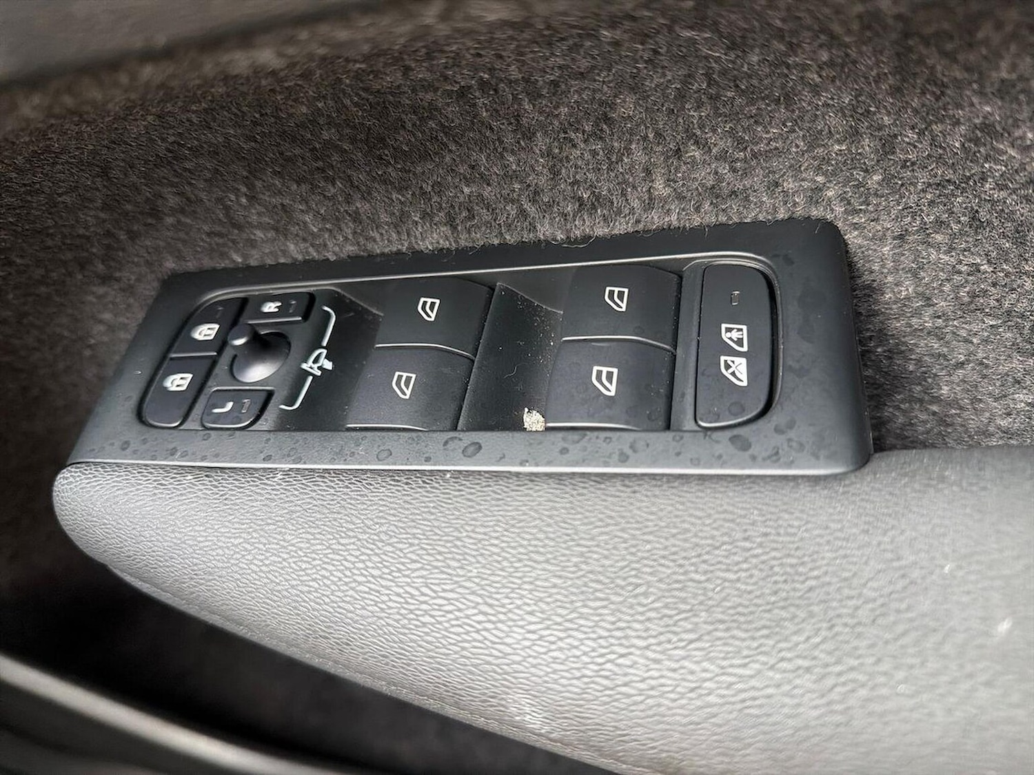 Used Volvo XC40 2025 for sale - 77676378: Photo 21