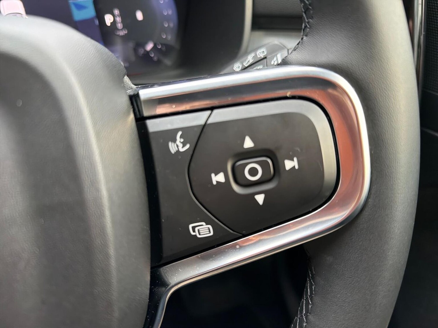 Used Volvo XC40 2025 for sale - 77676378: Photo 26