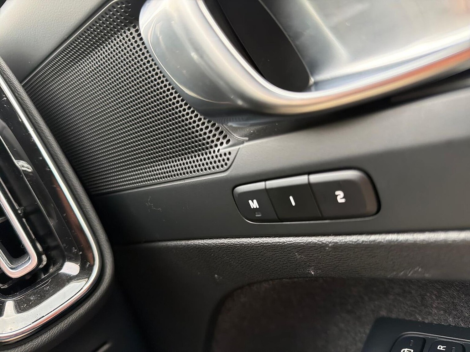 Used Volvo XC40 2025 for sale - 77676378: Photo 31