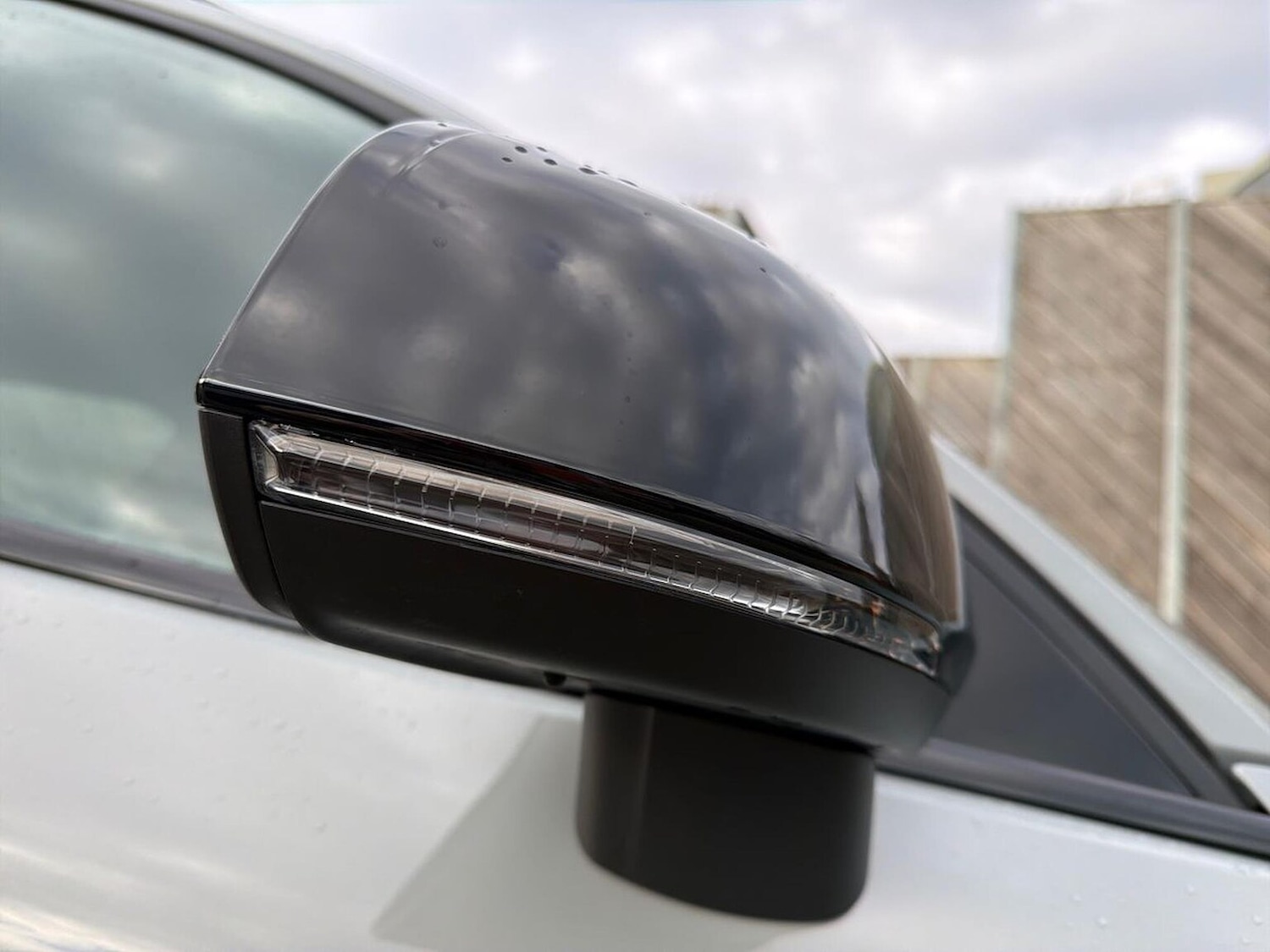 Used Volvo XC40 2025 for sale - 77676378: Photo 37