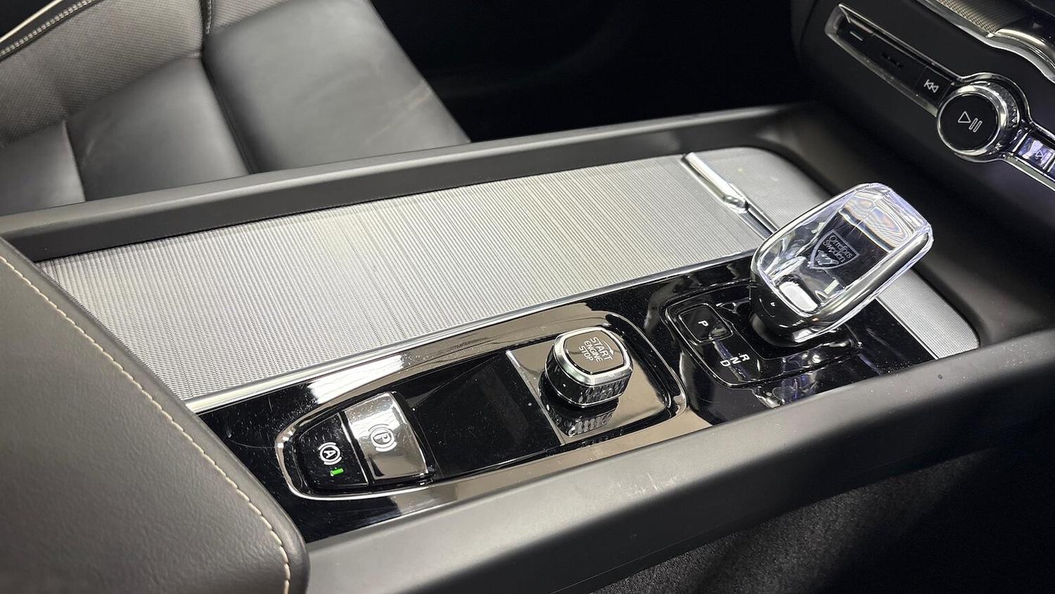 Used Volvo XC60 2025 for sale - 76464667: Photo 32