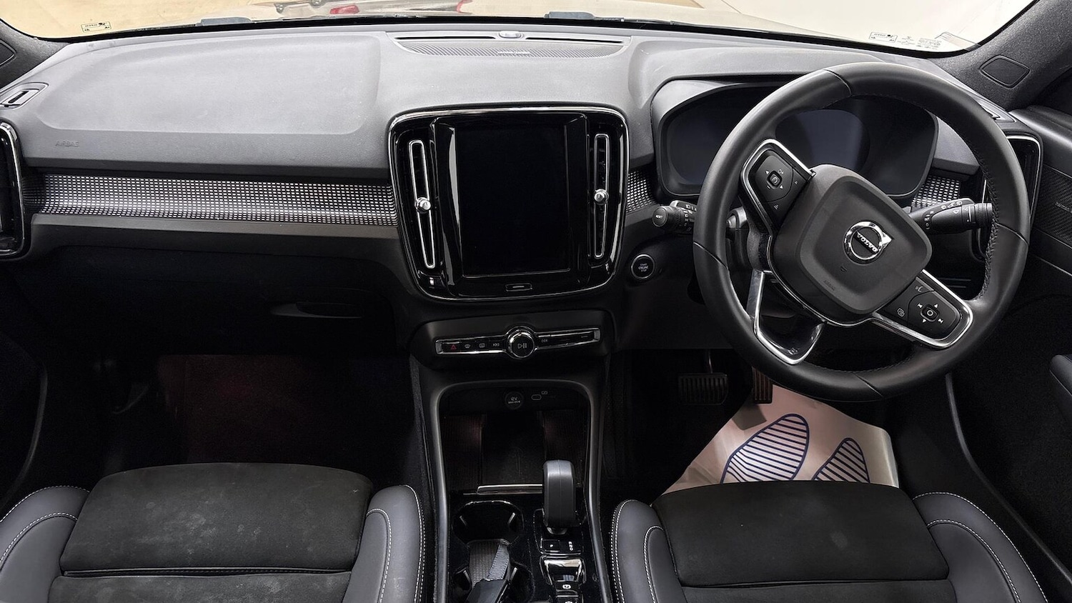 Used Volvo XC40 2022 for sale - 76951215: Photo 12