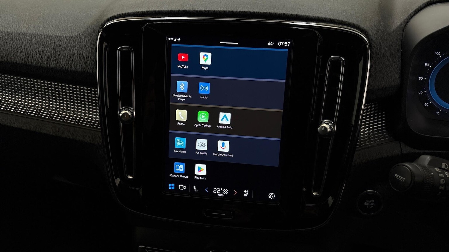 Used Volvo XC40 2022 for sale - 76951215: Photo 13