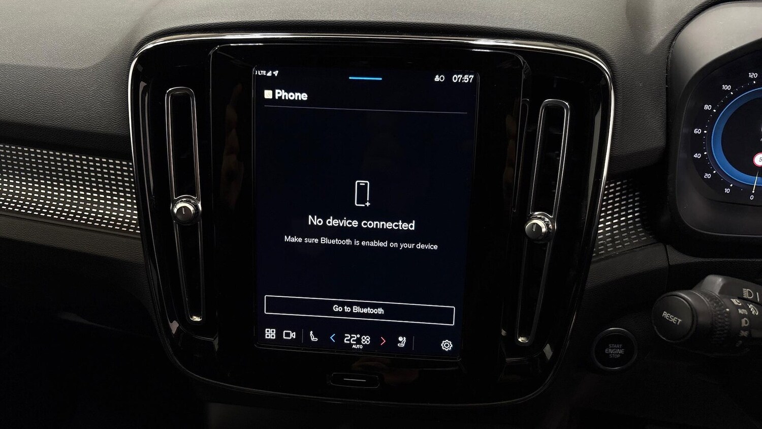 Used Volvo XC40 2022 for sale - 76951215: Photo 17