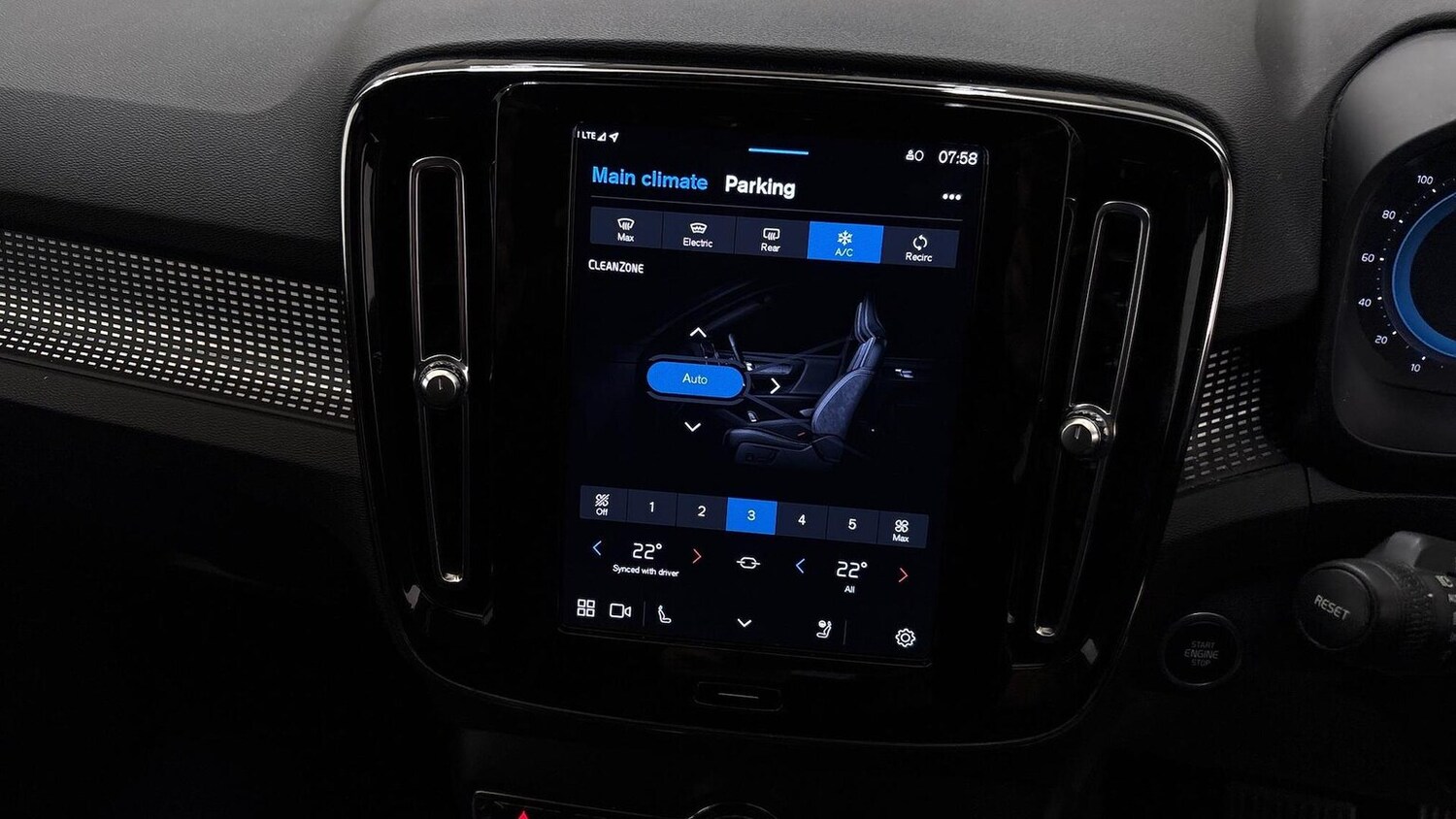 Used Volvo XC40 2022 for sale - 76951215: Photo 19