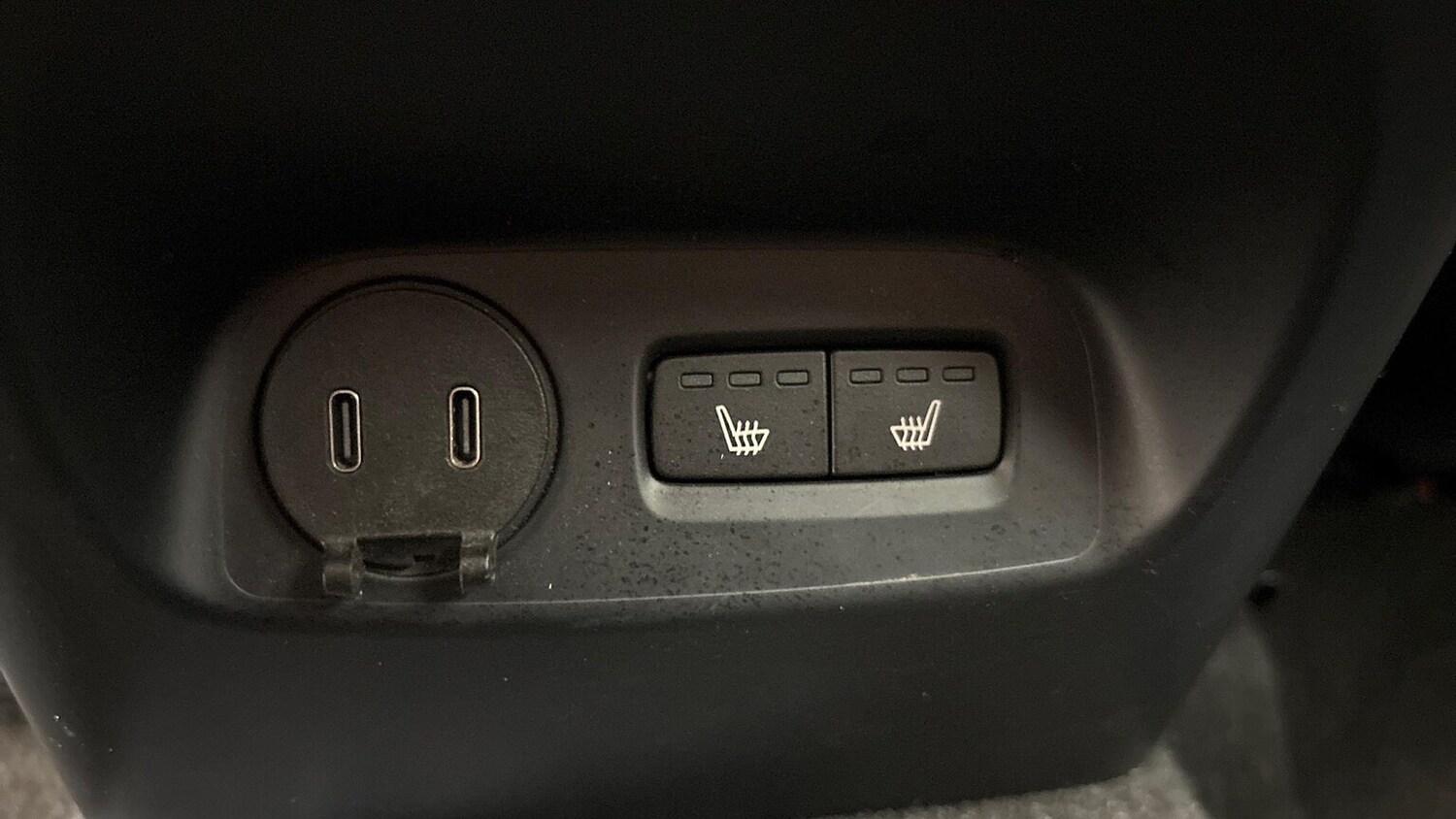 Used Volvo XC40 2022 for sale - 76951215: Photo 37