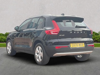 Used Volvo XC40 2020 for sale - 76127286: Photo 2