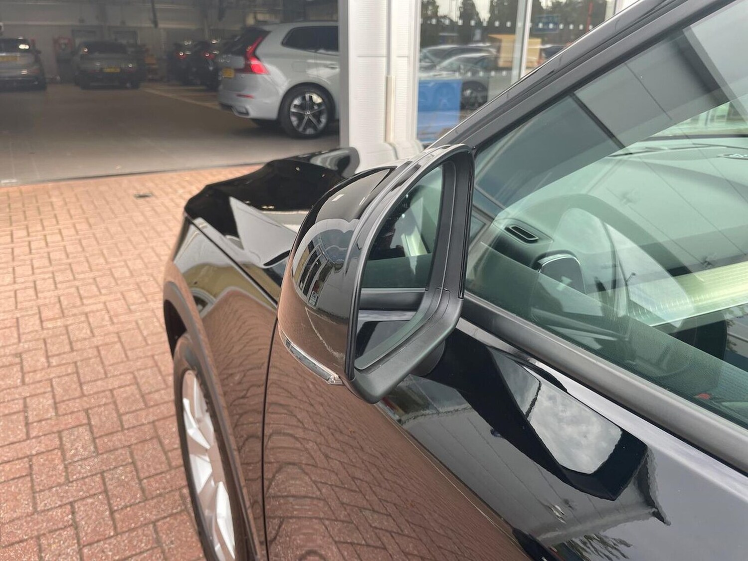 Used Volvo XC40 2020 for sale - 76127286: Photo 35