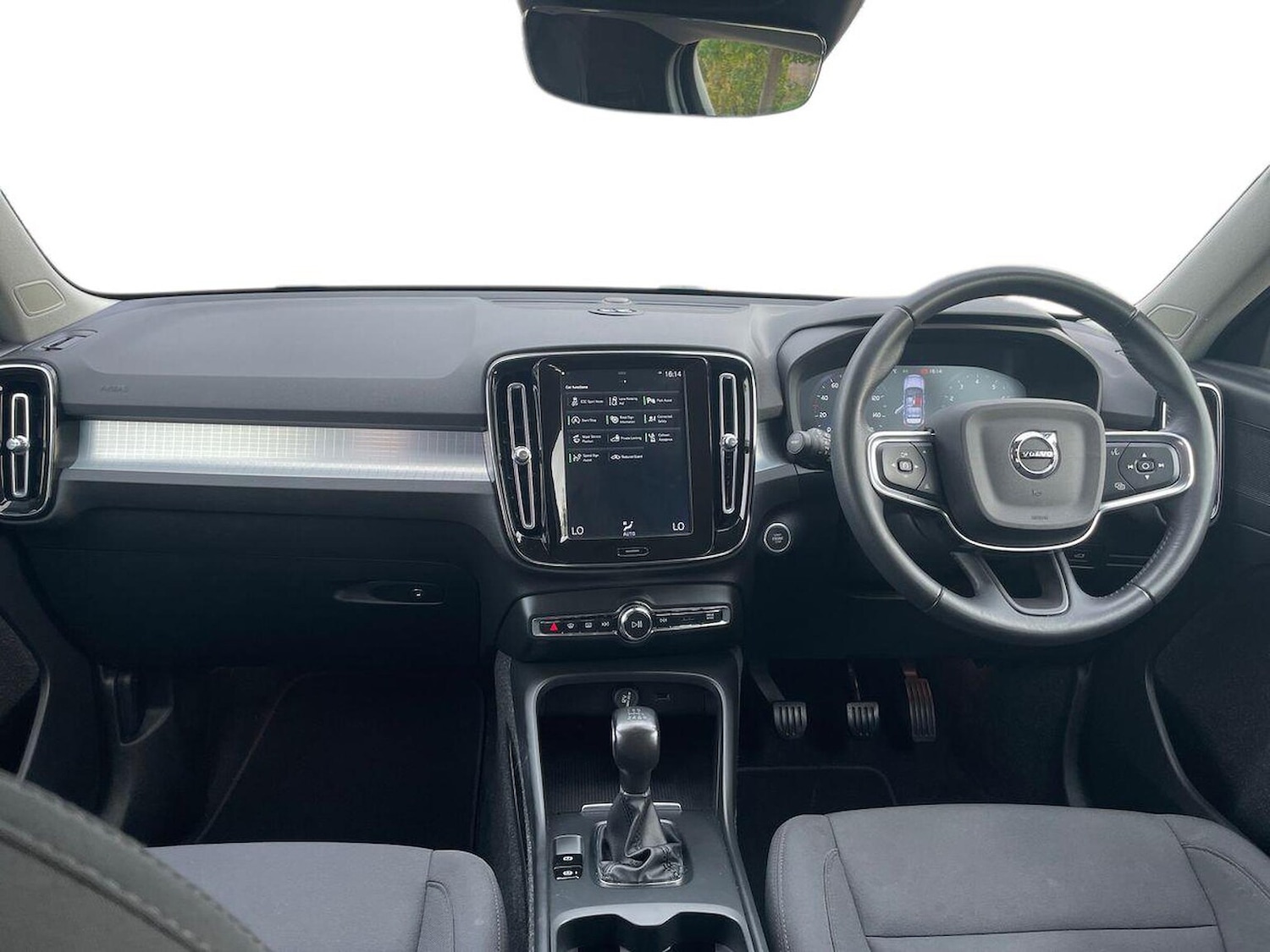 Used Volvo XC40 2020 for sale - 76127286: Photo 8