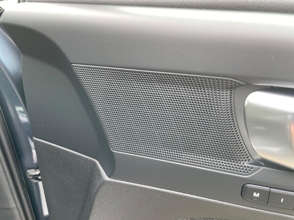 Used Volvo XC40 2025 for sale - 76249741: Photo 25
