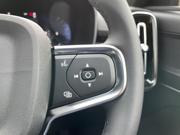 Used Volvo XC40 2025 for sale - 76249741: Photo 26